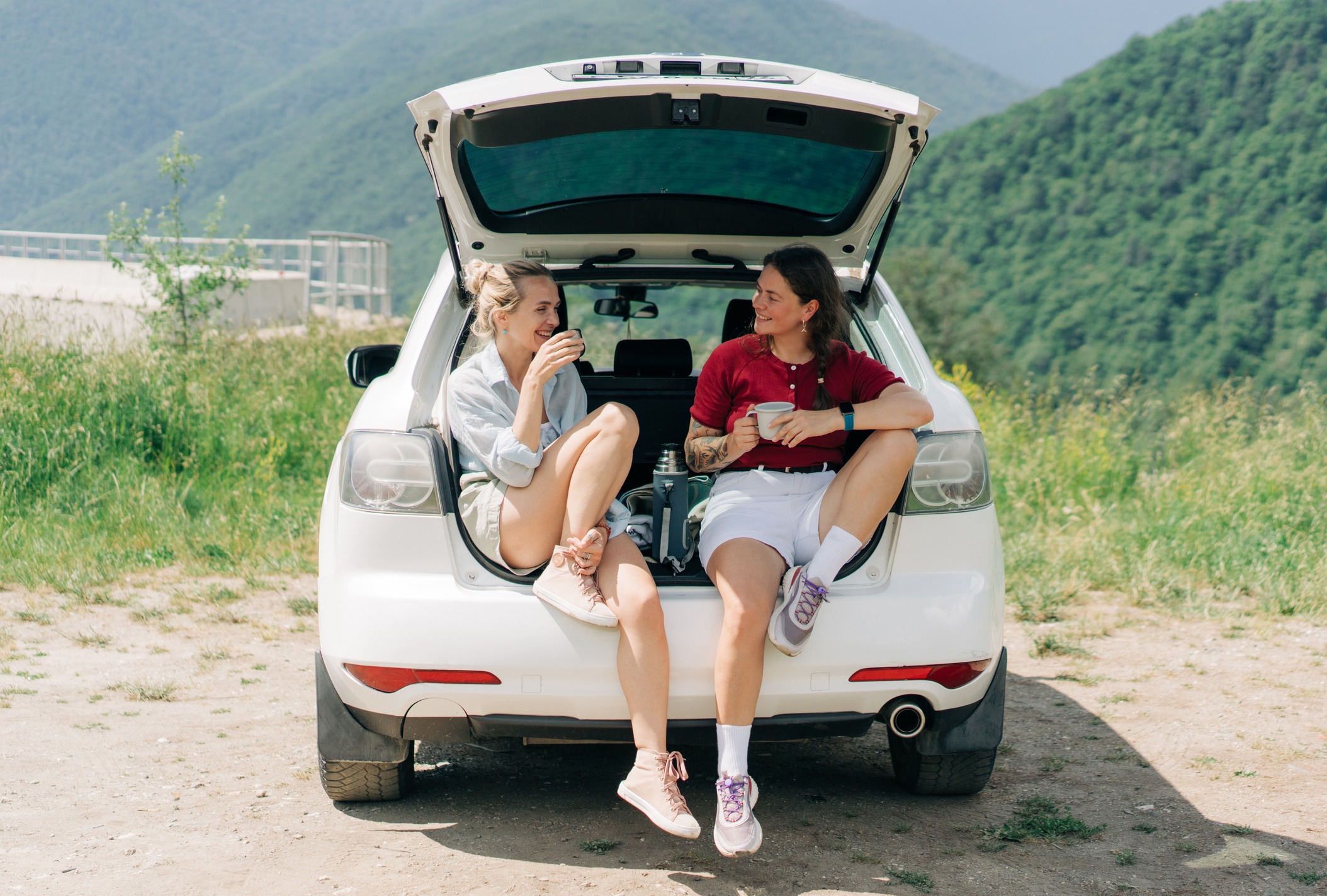 地域に根ざした取り組みで愛されるブランドへ ー国内大手自動車メーカーA社のブランディングプロジェクトー