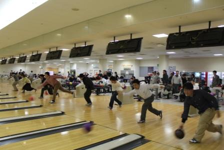 湖南4市青年部交流イベント ボウリング大会_02.jpg