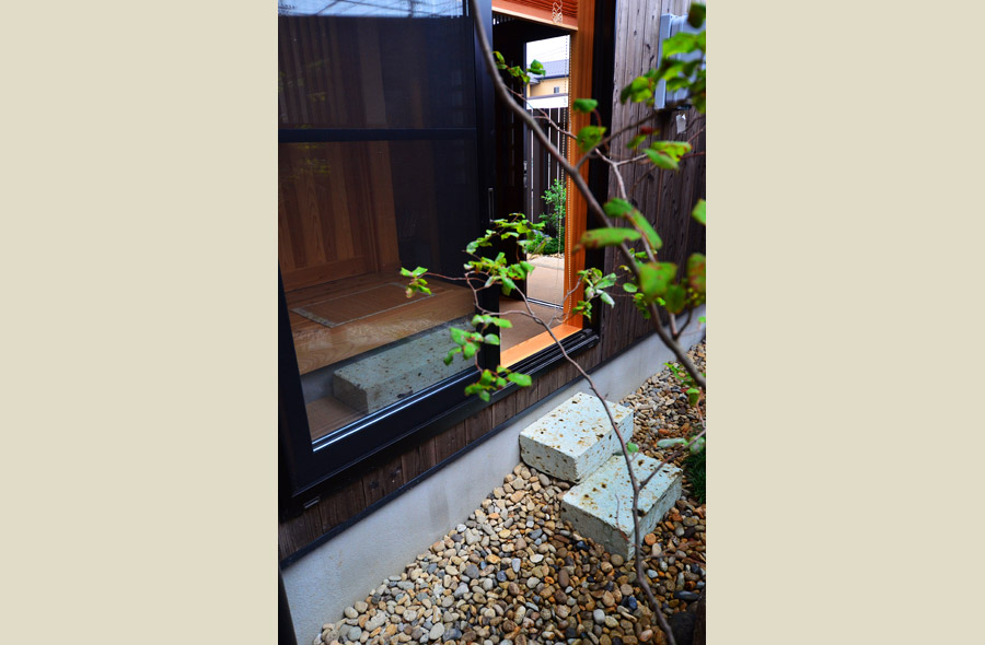 大垣・三津屋の庭