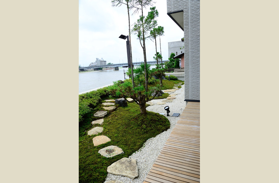 岐阜・長良の庭