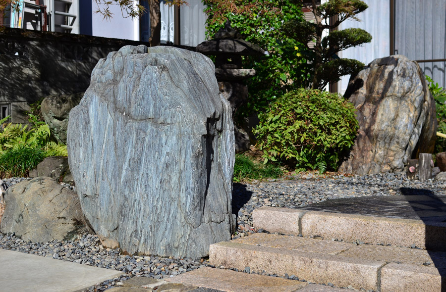 各務原・那加信長町の庭