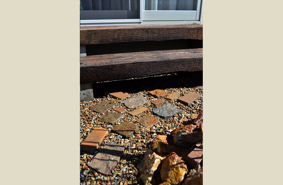 揖斐・小島の庭