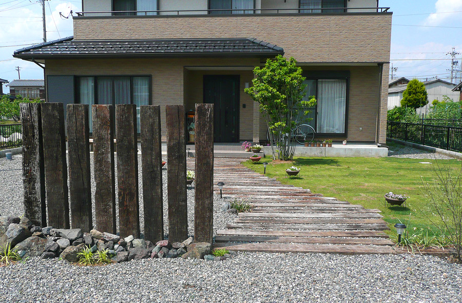 岐阜・尻毛の庭