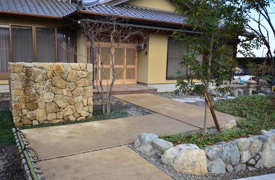 輪之内・四郷の庭