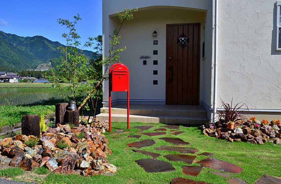 揖斐・小島の庭