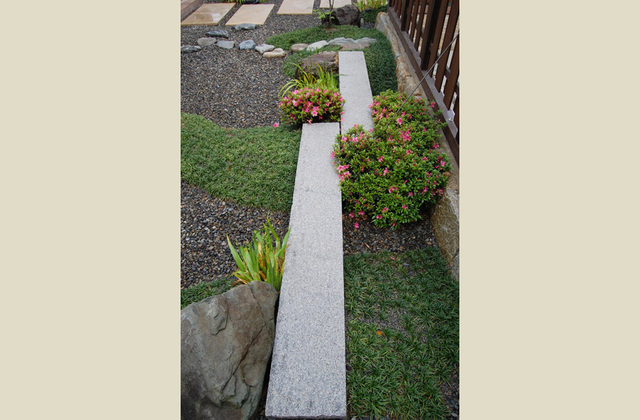 垂井・東神田の庭