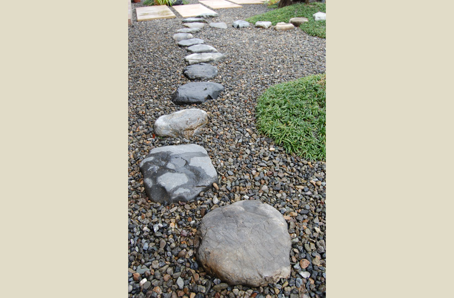 垂井・東神田の庭