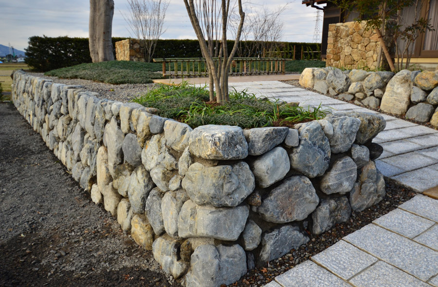 輪之内・四郷の庭