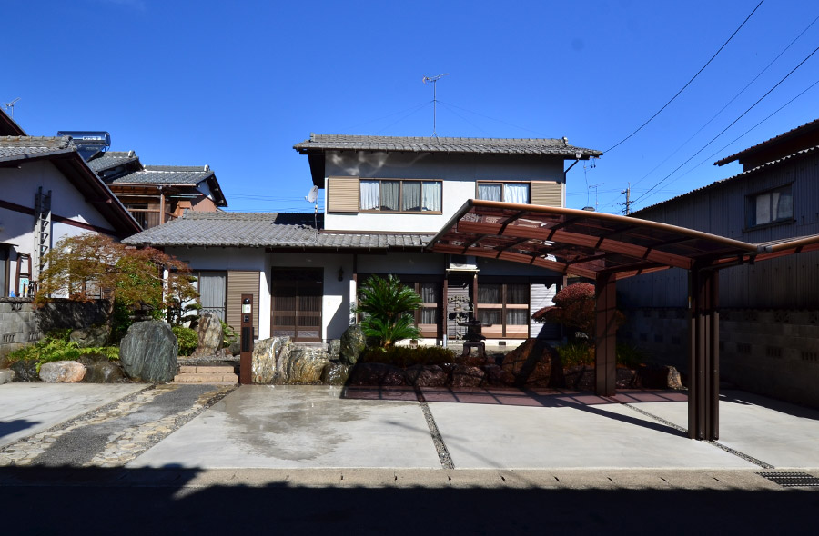 各務原・那加信長町の庭