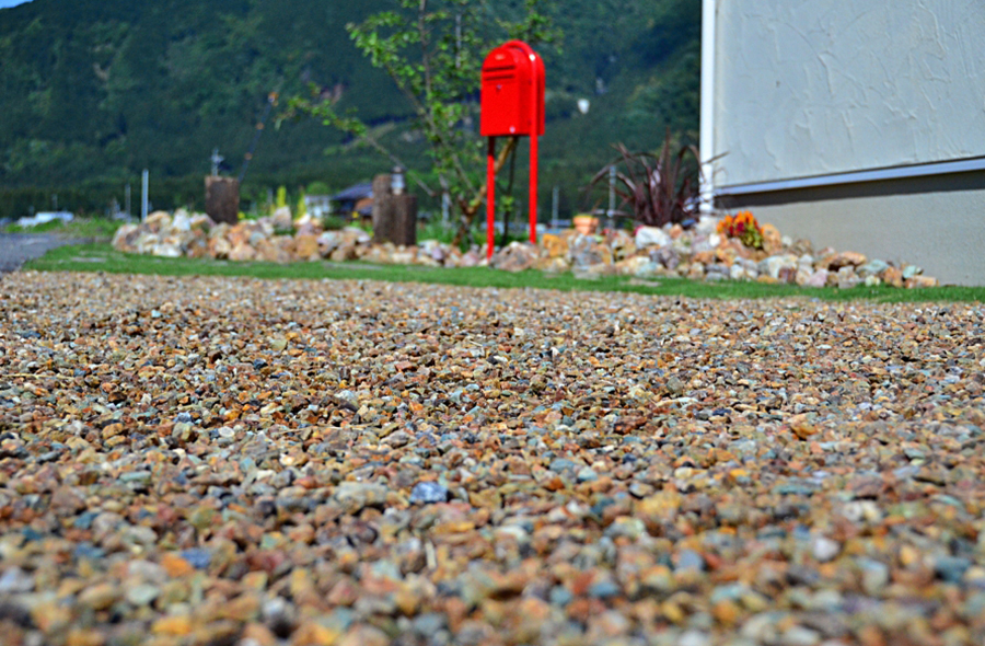 揖斐・小島の庭