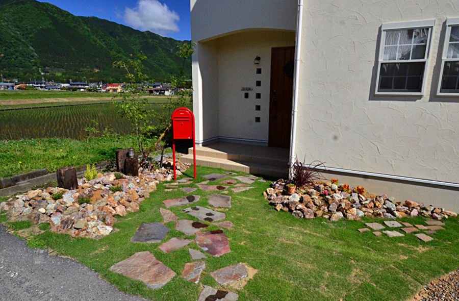 揖斐・小島の庭