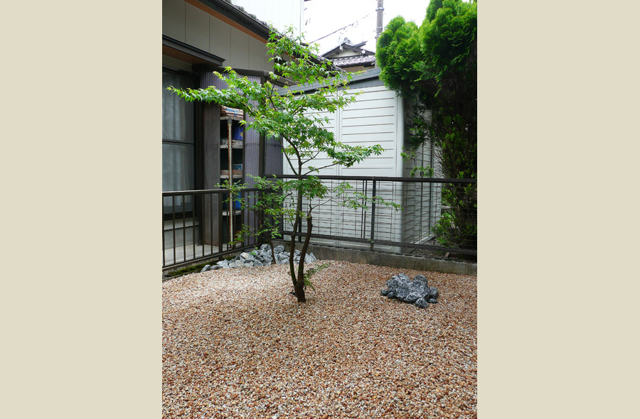 岐阜・上土居の庭