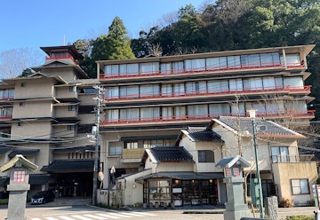 Misasa Onsen Mansuiro