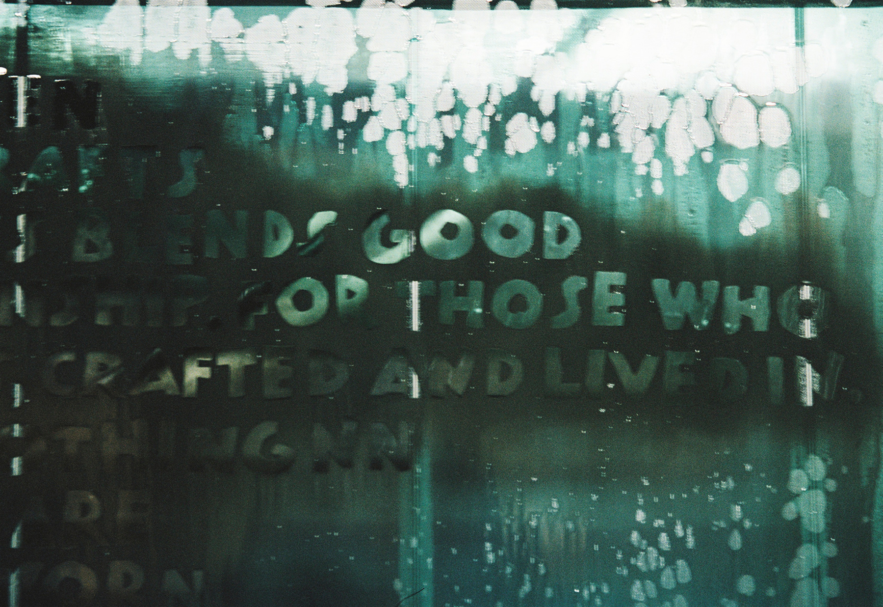 Message in Public 09