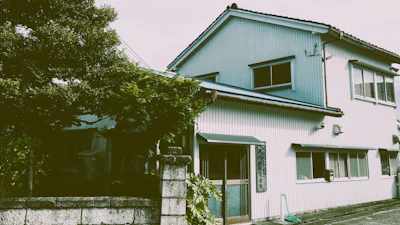 1967年7月 本社営業所を氷見市柳田1102に移転（現本社地）