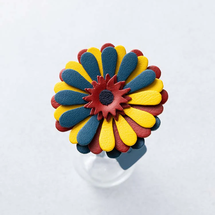 革の一輪花（ガーベラ）