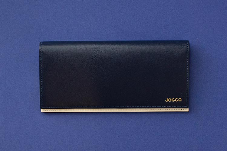 ＪＯＧＧＯのフラップバイカラー財布（シングルホック）