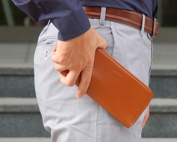 本革ラウンドファスナー長財布