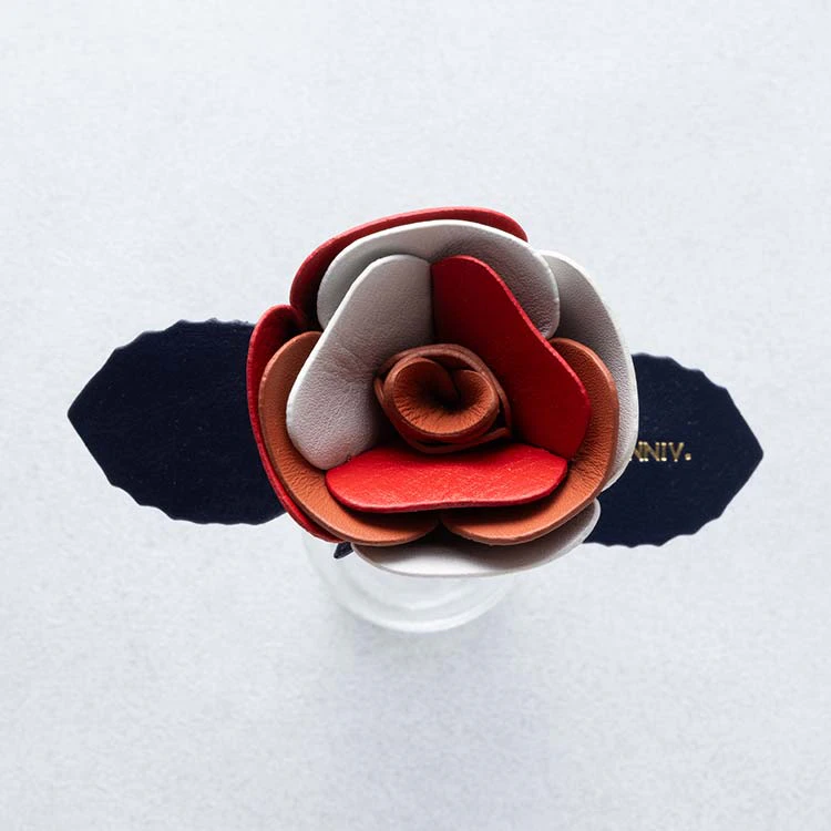 革の一輪花(バラ)