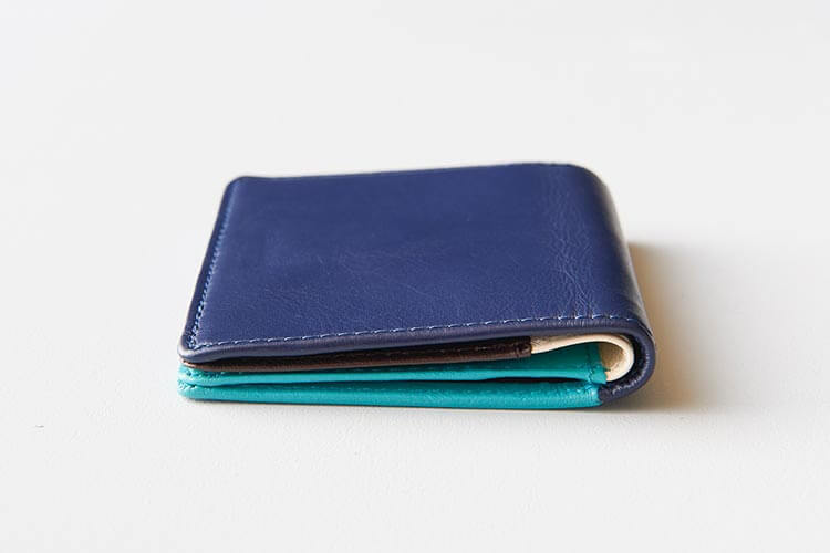 ２つ折りミニ財布