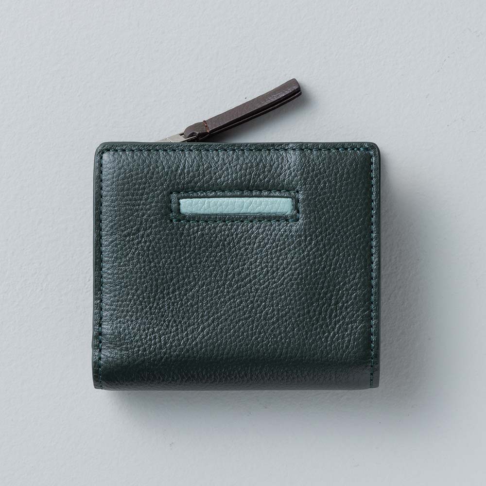 ２つ折りコンパクトウォレット