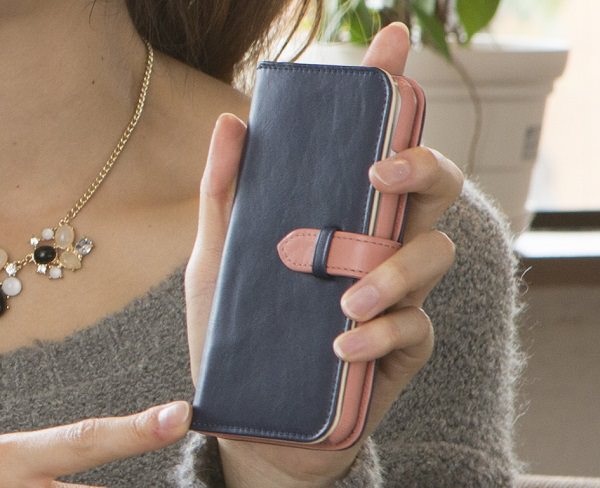 本革手帳型iPhoneケース