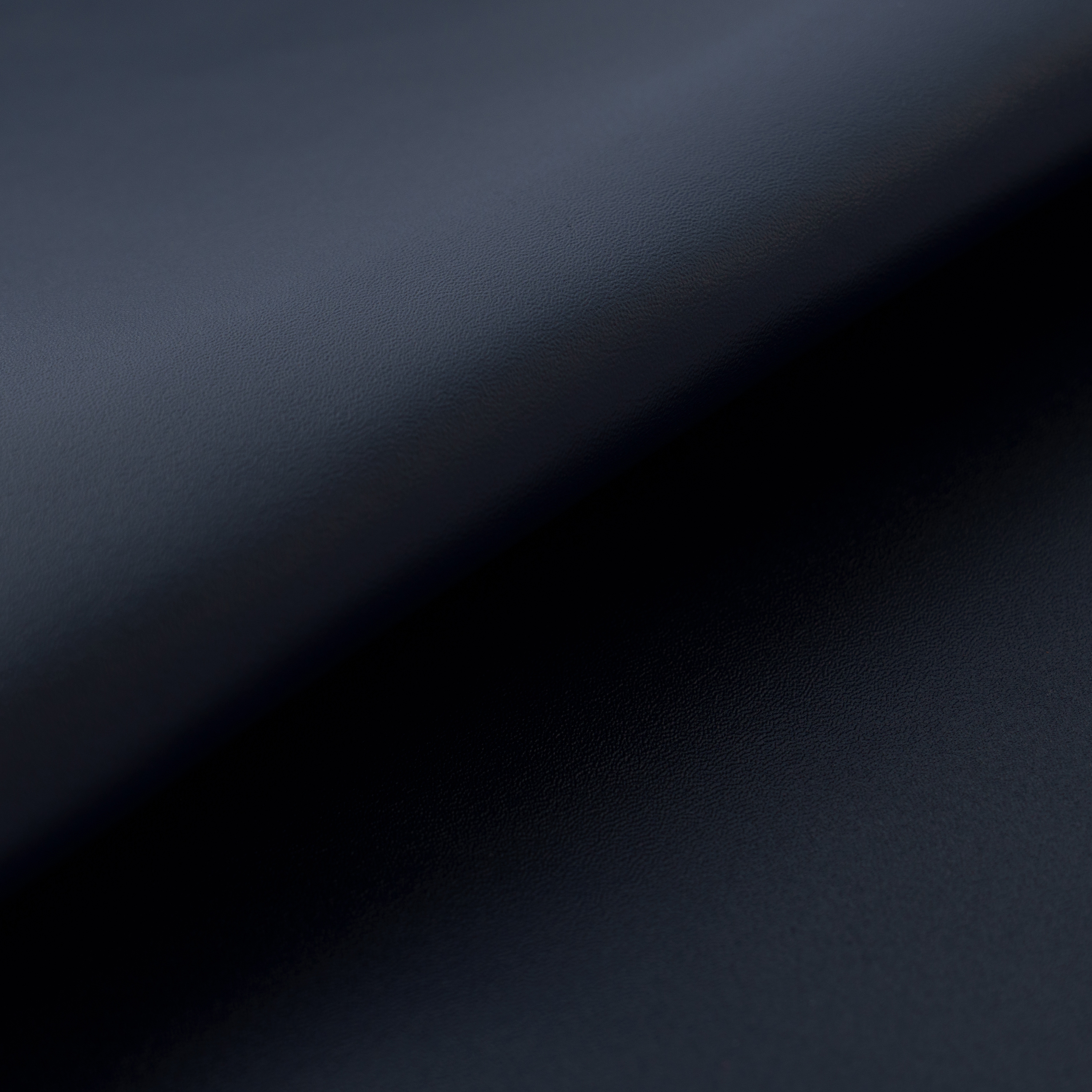 ミッドナイトネイビーのレザー画像