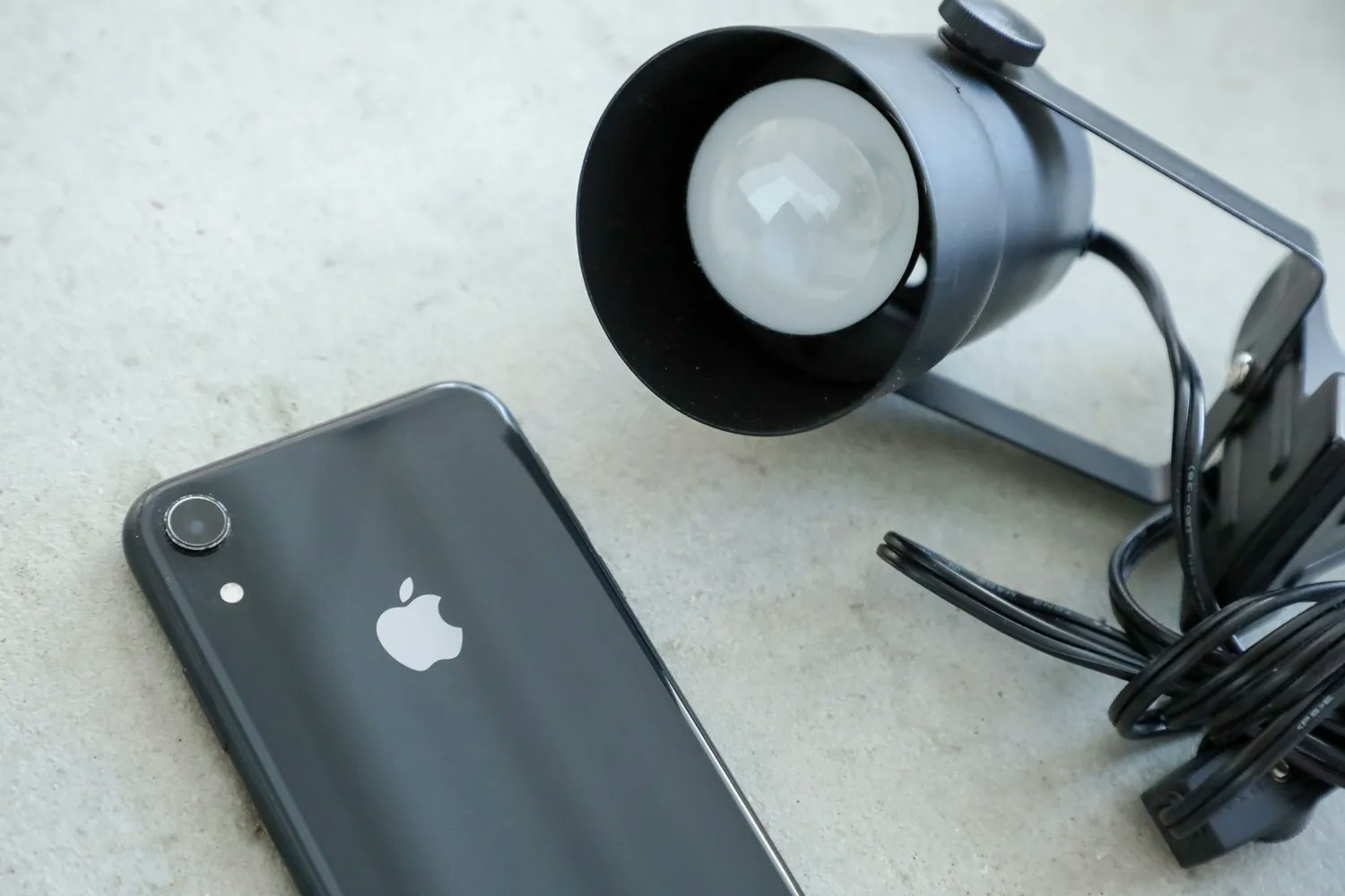 スマホで商品写真をきれいに撮る方法|EC・ネットショップ向け撮影のコツ