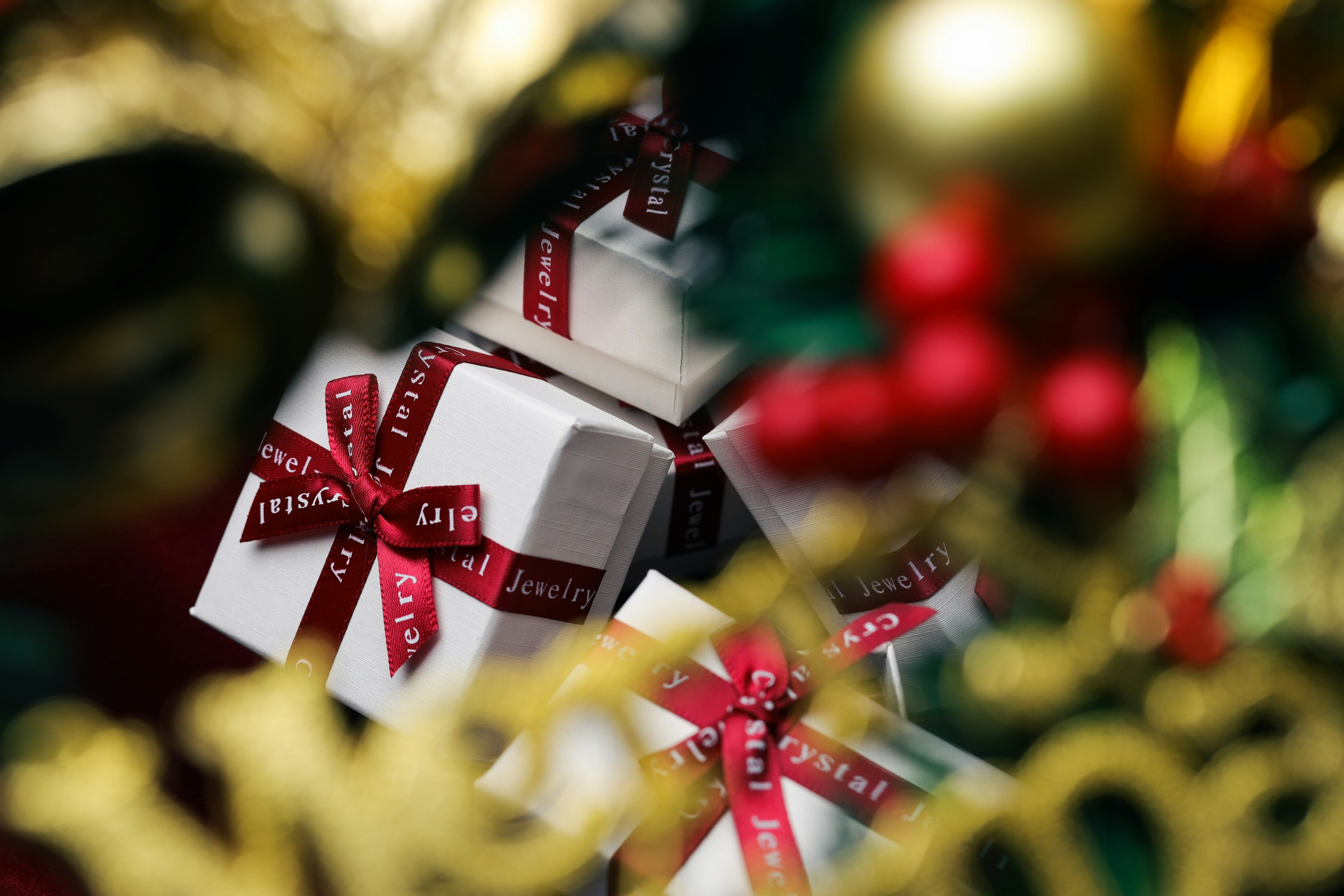 クリスマスの商品撮影はAirPhotoにお任せください