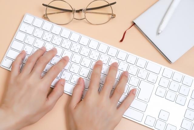 ささげ業務とは?重要性や効率化のコツ・代行サービスの相場を紹介