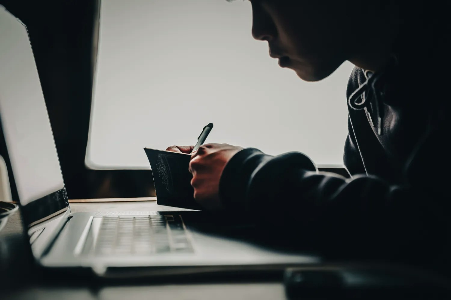 Googleパスキーが利用スタート!メリットとデメリットは?