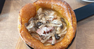 Cafe Germer(所沢)でランチ|きのことベーコンのクリームダッチベイビーを実食レビュー