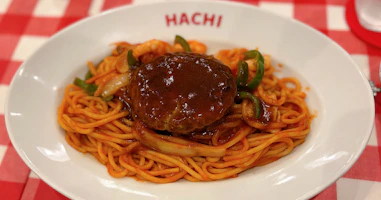 レストラン HACHI「ハンバーグナポリタン」を実食レビュー|仙台で愛され続ける“洋食の王道”を一皿で満喫