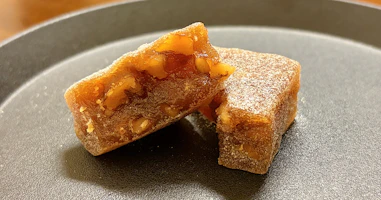 九重本舗 玉澤「杜のゆべし」を実食レビュー。くるみの香ばしさと、もっちりやわらかな老舗の仙台銘菓