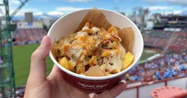 楽天モバイルパーク宮城のアンチョビマヨチーズポテトを実食レビュー