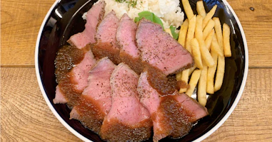 キャンティーナ「ローストビーフプレート」実食レビュー|グランエミオ所沢で気軽に肉ランチ