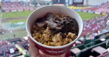 楽天モバイルパーク宮城の仙台牛ガーリックバターライスを実食レビュー