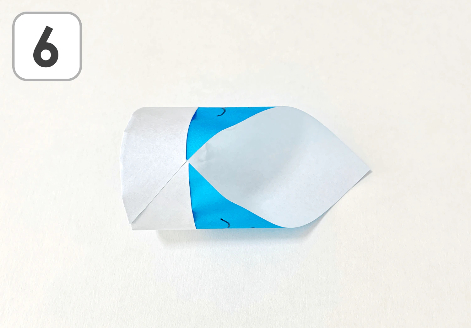 こいのぼり紙飛行機の製作手順6