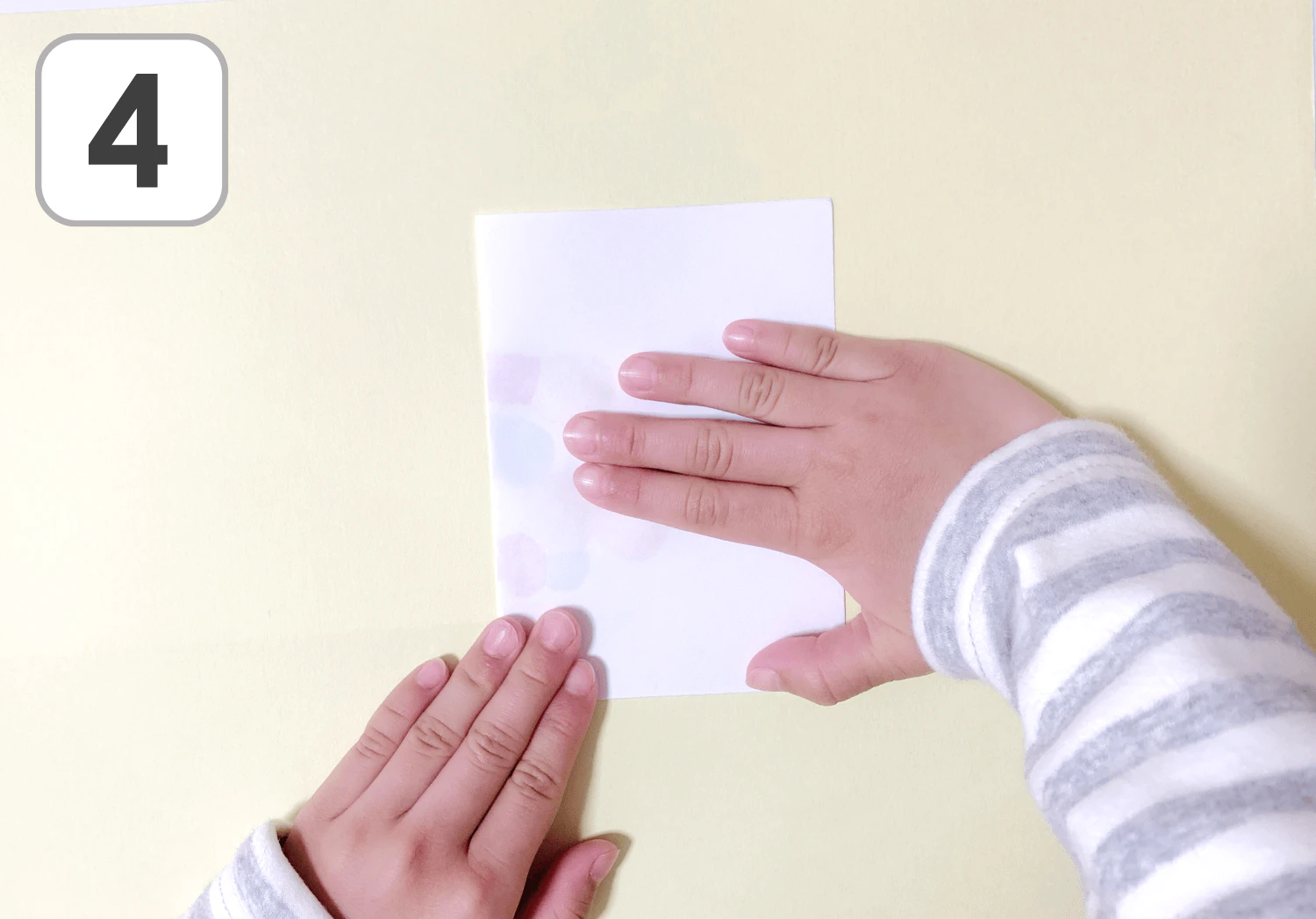 デカルコマニーの花の製作手順4