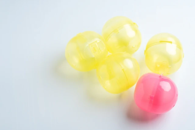 カラフルなカプセル