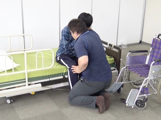 お尻の位置を整える