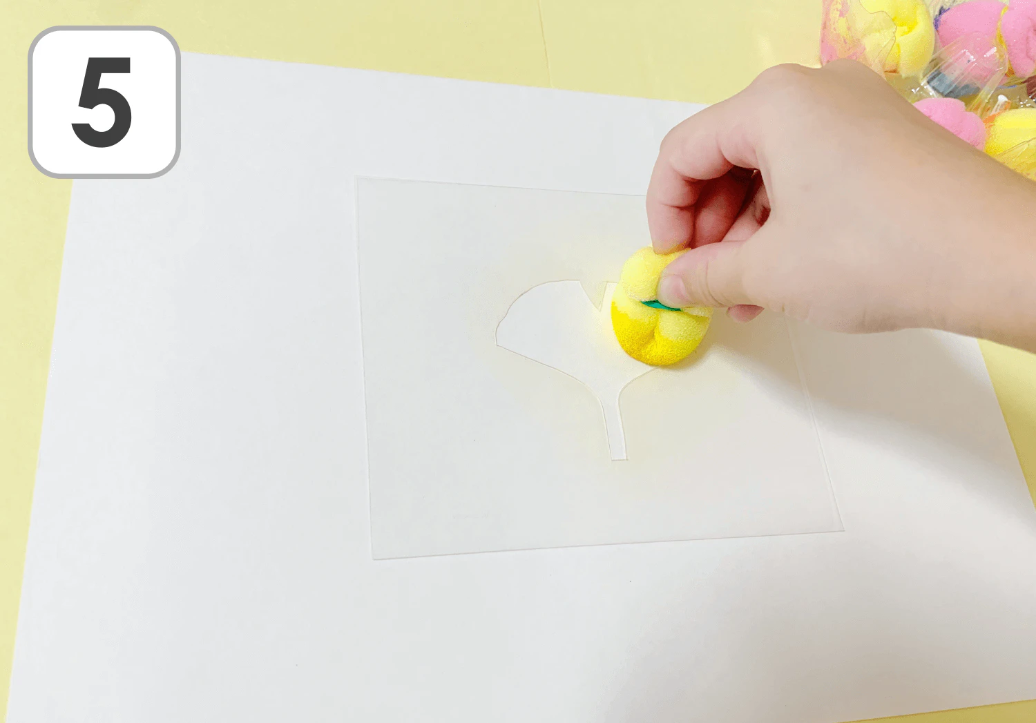 ステンシルで作るイチョウとモミジの製作手順5