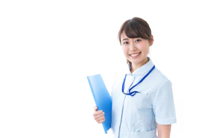 笑顔の女性看護師