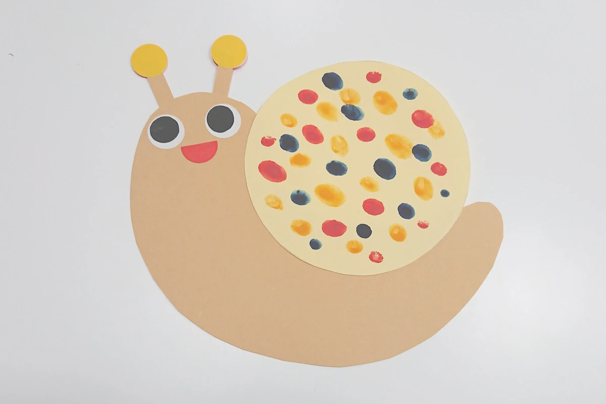 製作例／指スタンプのかたつむり