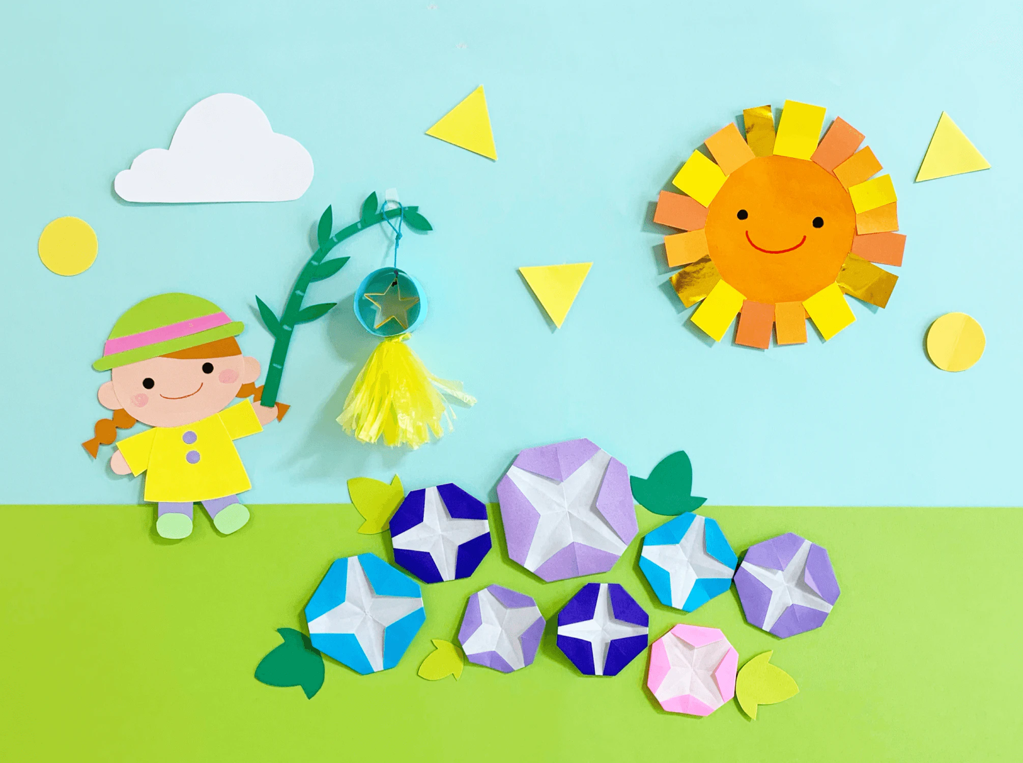 夏の太陽と朝顔の壁面 