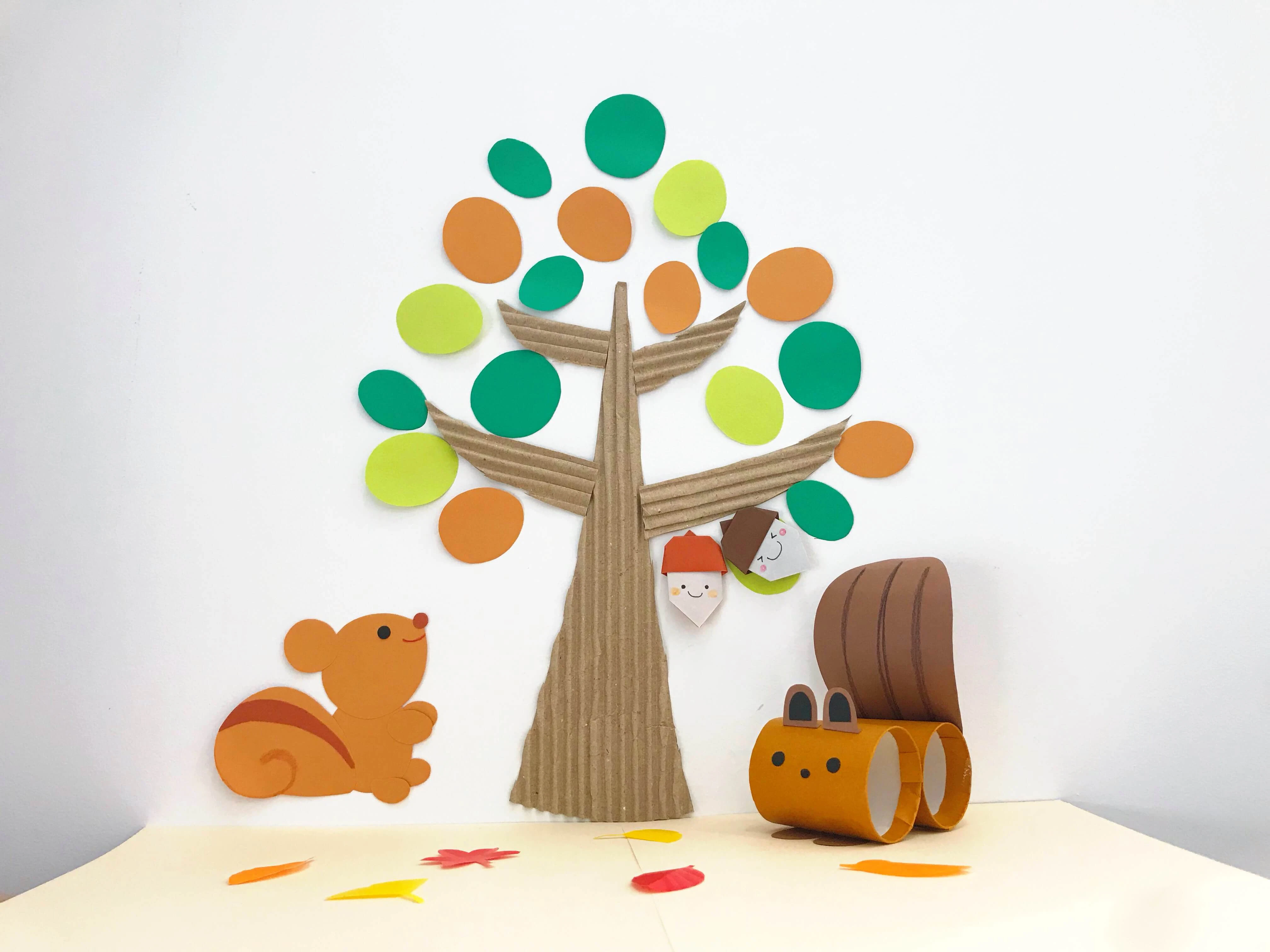 壁面どんぐりとりす