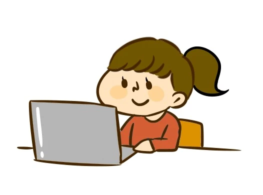 パソコンに向かう女性