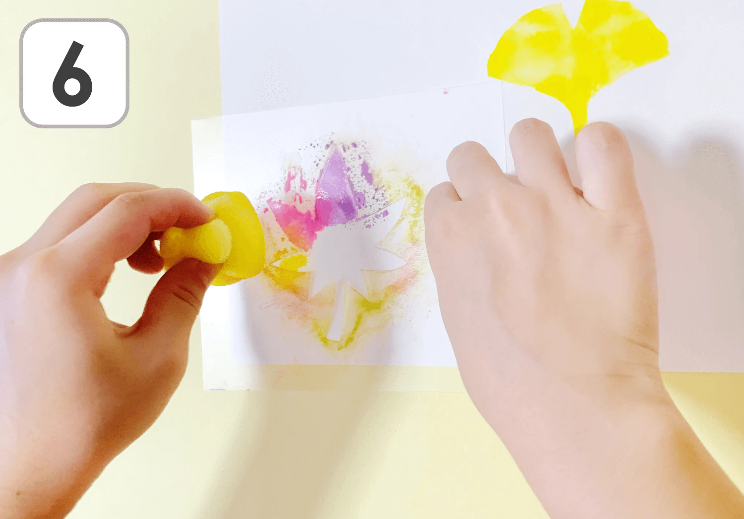 ステンシルで作るイチョウとモミジの製作手順5