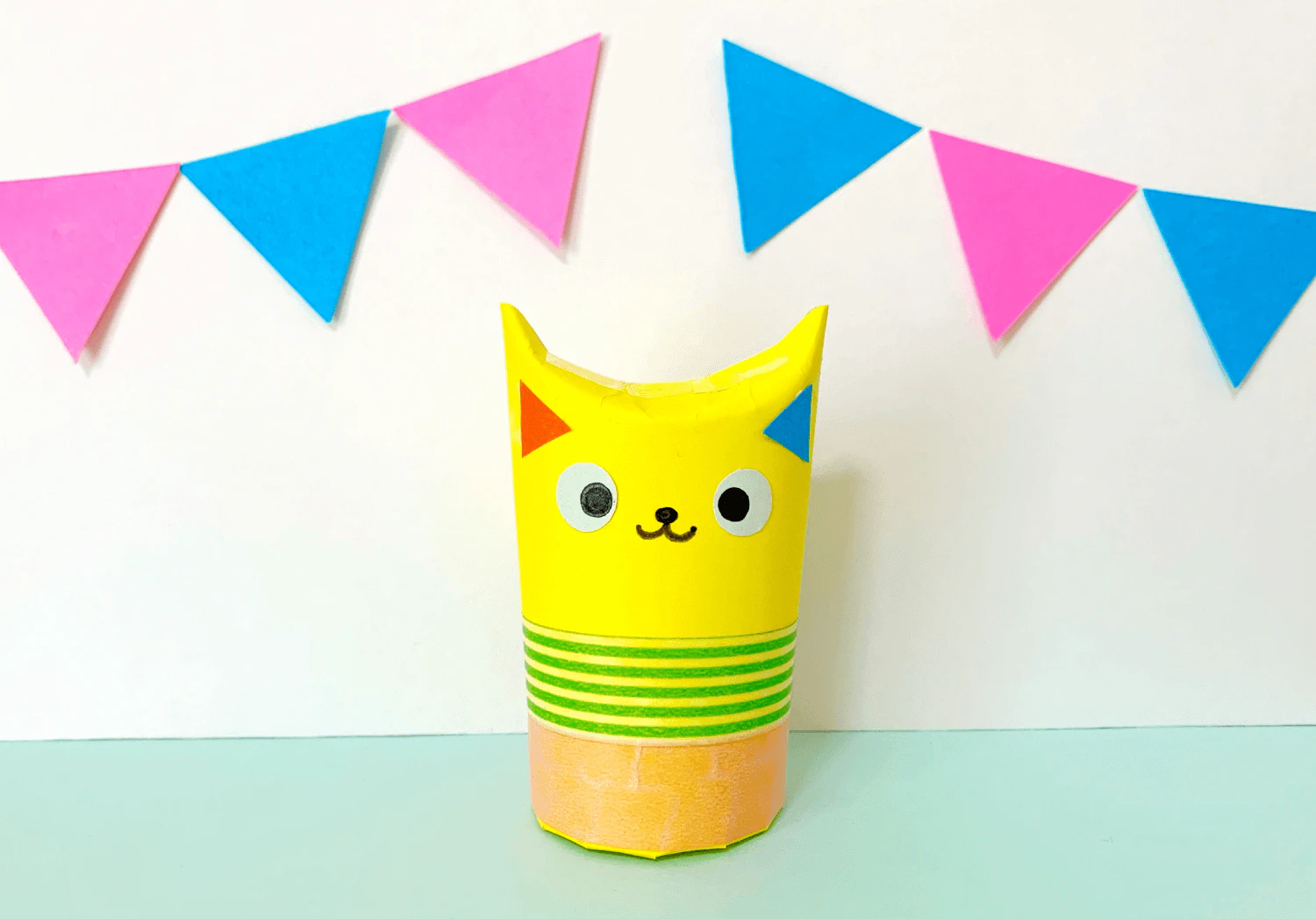 ネコのフリフリマラカス