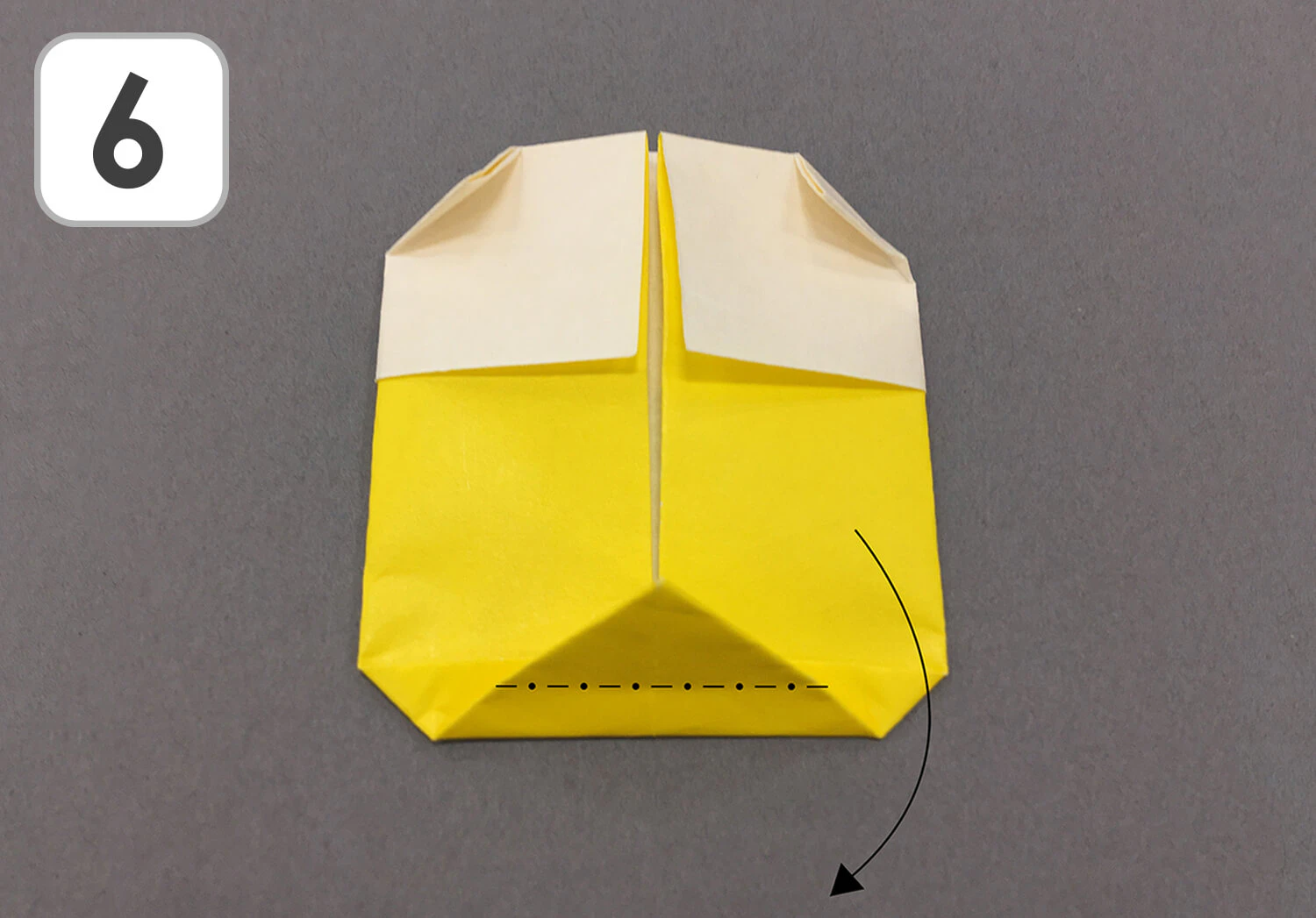 おりがみ みつばち手順6